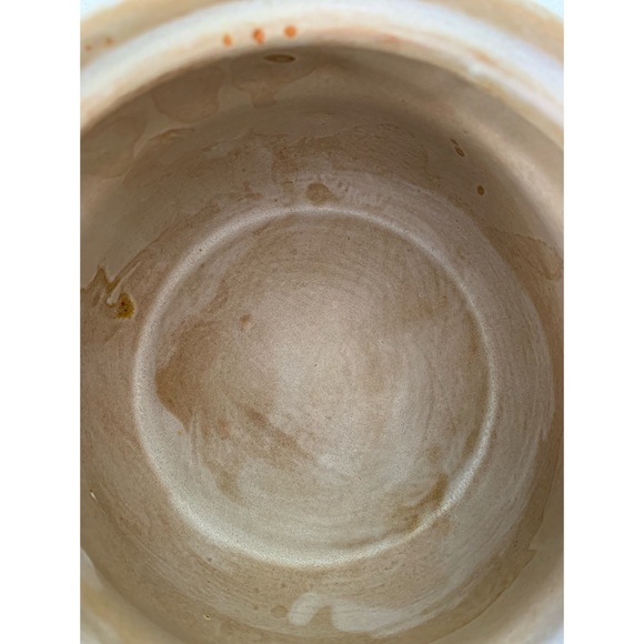 COPY - Rustic handmade pottery baker bowl with lid - Picture 9 of 16